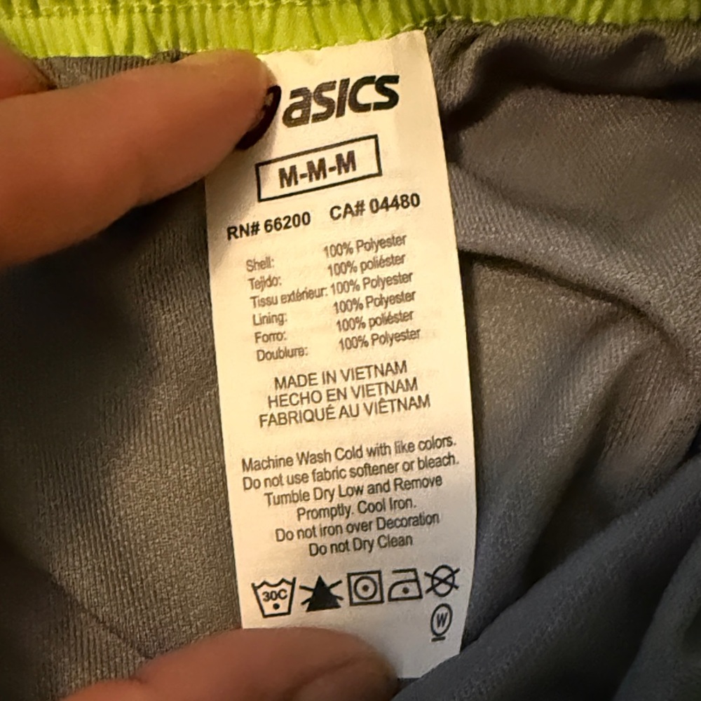 ASICS Men's Neon Green and Gray Athletic Shorts NWT - Picture 4 of 8